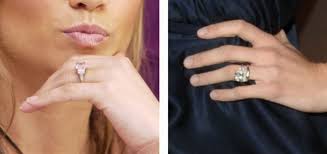 Jennifer lopez wears her engagement ring from ben affleck to the premiere of his movie daredevil on feb. Engagement Ring Face Off Jennifer Lopez Vs Jennifer Garner Which Jen Scored The Best Ring From Ben Affleck Glamour