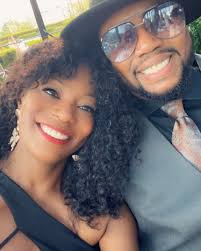 I'd like to introduce my fiancé, Damien Ali, I to this amazing group. We  are at the beginning of this journey many of you have successfully  conquered. Any advice and words of