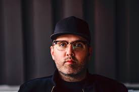 Jayson DeZuzio（@JaysonDeZuzio）さん