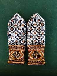 Get free knitted dishcloth patterns in a variety of colors! 170 Latvian Knitted Mittens Ideas Knitting Charts Knitting Mittens