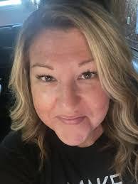 Kendra Putnam's Instagram, Twitter & Facebook