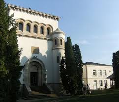 Conceputa ca un ansamblu manastiresc traditional manastirea sfintii trei ierarhi (vasile cel. Manastirea Sfintii Trei Ierarhi Iasi Crestinortodox Ro