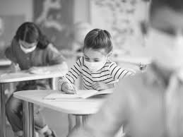 La scuola però è il tema che allarma milioni di famiglie e sul quale il governo teme una ricaduta elettorale negativa nelle elezioni amministrative del 20 e 21 settembre. Riapertura Delle Scuole Come Gestire L Ansia