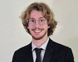 Grad Rebel Advantage, 24-25