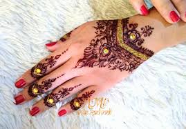 100 gambar henna tangan yang cantik dan simple beserta cara membuatnya. 34 Gambar Henna Pengantin 2020 Terbaru Tuttohenna