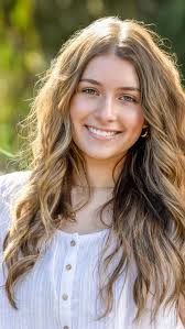 “The future belongs to those who believe in the beauty of their dreams.”