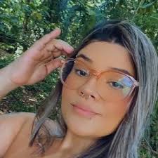 Ellen cherry 🍒 (@ellenestef)