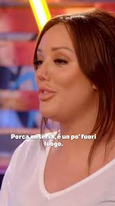 Scopriamo insieme chi si nasconde dietro lo chef stellato 🌟 @davideoldani  risponde alle nostre 20 domande senza saltare neanche un ingrediente 🙌  #MTVCribsItalia #DavideOldani