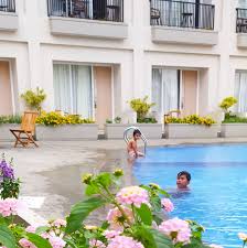 Situated in bukittinggi, 1.1 miles from hatta palace, hotel pusako bukittinggi features accommodation with a restaurant, free private. The Balcone Hotel Resort Bukittinggi Bukittinggi Booking Murah Di Tiket Com