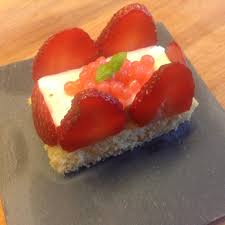Fraisier En Mousse De Mascarpone Basilic Citron Vert Recette Patisseries Sucrees Desserts Aux Fruits Basilic Citron