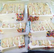 It S Nationalcakeday And This Plate Of Birthday Cake Slices From Cakehead Bakeshop Is Looking Like A Whole Snack Come Tr Carolines Cakes Desserts Bakery