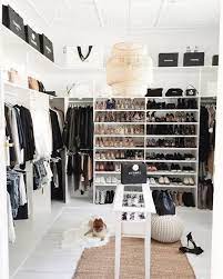 Outstanding 20 Stunning Closet Room Design Ideas For Beautiful Storage Https Decoretoo Com 20 Stunning Closet Roo Closet Bedroom Closet Designs Wardrobe Room