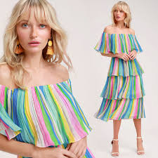 Instantly Update Your Closet With Our Spring 2019 Fashion Trends Checklist Lulus Com Fashion Blog