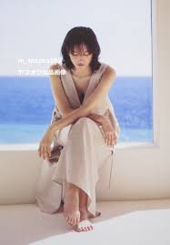 綾瀬はるか 写真集 原色 2013ー2024 725発売 最新写真集 ○帯付き○－Funbid香港本地日本代購網站