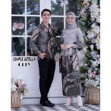 Dapatkan baju couple (baju kapelan) idamanmu dengan harga baju couple yang terbaik. Baju Batik Couple Keluarga Kekinian Model Terbaru Batik Solo Murah Kondangan Dress Shopee Indonesia