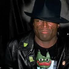 ACT ANNOUNCEMENT !!! ASHLY SONG: A Nottingham Melody Weaver In the heart of  Nottingham, ASHLY SONG spins a tale of resilience through music. Estranged  from their family at a young age