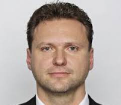 „smutné, k čemu je člověk schopen v této těžké době se snížit. ondráček a jeho sledující odsoudili protest s rakví, dalším pozitivně. Roznov Navstivil Mistopredseda Poslanecke Snemovny Radek Vondracek Zpravodajstvi Echo Valasska