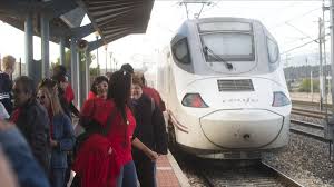 There is an hourly direct train from barcelona to valencia every day. La Variante De Vandellos Se Abrira El 13 De Enero