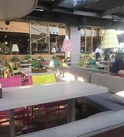 Aqua restaurant, with its terrace overlooking the bosphorus, serves mediterranean cuisine, with italian and turkish specialties. The 10 Best Restaurants Near Four Seasons Istanbul At The Bosphorus In Turkey Tripadvisor