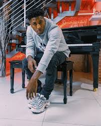 Upcoming rapper nba youngboy is being held on two counts of attempted murder with new details of a separate shooting connected to the case. ð˜¤ð˜©ð˜ªð˜­ð˜¦ ð˜ªð˜¥ð˜¬ ð˜ªð˜® ð˜£ð˜°ð˜³ð˜¦ð˜¥ Kentrellsplug Posted On Instagram Dcmp Aug 3 2020 At 7 25am Utc In 2020 Rapper Style Nba Outfit Swag Outfits Men