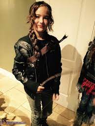 It's the year of the hunger games and katniss everdeen is going to be the major costume this halloween. Girl S Katniss Everdeen Costume