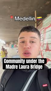 Giving gifts to children living under the Madre Laura bridge in Medellín  🇨🇴🙏🏼🎁