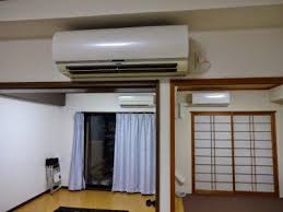 マンションの真ん中の部屋へエアコン移設工事 現場より v blog 有 アベ冷熱技研 リフォーム エアコン 部屋