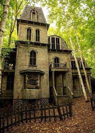 Abandoned house in the woods. Abandoned House In The Woods 650x960 Old Abandoned Buildings Old Abandoned Houses Abandoned Buildings