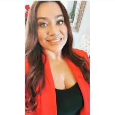 Is anyone else having issues accessing any photo's from the site?