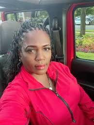 DEEVA alert🔥🔥RED JOGGER WORN BY MS. DEEVATracie Williams👌👌CLOCK DAT …U  SEE SIS🔥🔥🔥🔥🔥🔥FLAMEEEEEE🔥🔥