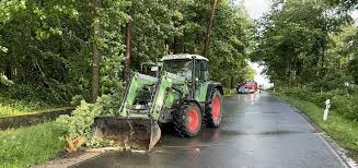 Doch im tagesverlauf kündigt sich ausgehend von der schweiz bereits der nächste gewitterschub an. Landkreis Erh Erneute Unwetter Mit Starkregen Und Hagel Der Neue Wiesentbote