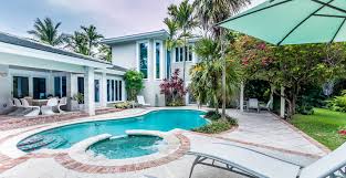 And when it comes to arizona vacation rentals with a pool, latitude 8's portfolio of luxury properties will make your poolside vacation relaxation fantasies a reality. Fort Lauderdale Luxury Vacation Rental Homes