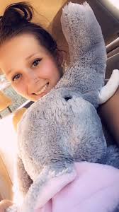 My husband got this new pillow yesterday and Sisu wants to take it! 😂