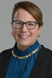 Jennifer Hand's Instagram, Twitter & Facebook