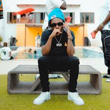 Ade Banks (@AdeBanks17)