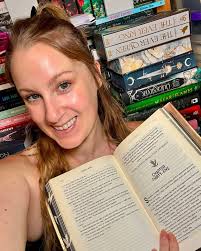 What to Expect: 💍Enemies to Lovers 🏢Billionaire Romance 💍She's the Boss  🏢Older Brothers Friend 💍College Rivals 🏢He Falls First 💍Happily Ever  After First things first—HAPPY RELEASE DAY @Lyra Parish!! I hope today