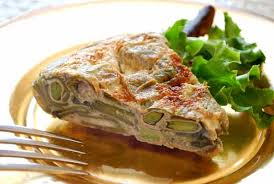 Otra de sus versiones más populares es la referida a salteados; Receta De Tortilla De Habas Frescas Con Cebolletas Pepekitchen