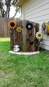 41 Hide Your Outdoor Eyeshore Project For The Home Backyard Garden Yard