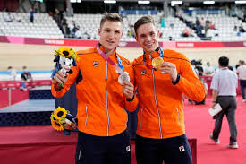 May 25, 2021 · om die reden zouden wereldtoppers als harrie lavreysen, jeffrey hoogland, roy van den berg en matthijs büchli al niet deelnemen aan het ek. Dokscz8zeorkfm