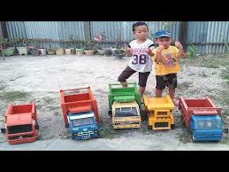 See more of pembuat sketsa miniatur truck on facebook. Miniatur Truk Mainan Angkut Pasir Terbuat Dari Kayu Koleksi Mainan Ø¯ÛŒØ¯Ø¦Ùˆ Dideo