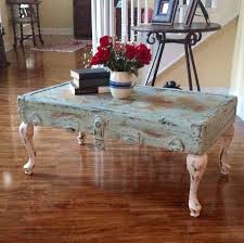 Ein couchtisch aus glas (siehe hierzu glasscheiben rund) mit tischuntergestell in ovaler form oder ein runder couchtisch ist ein besonderer hingucker in jedem wohnzimmer. Shabby Chic Couchtisch Couchtische Sind Auch Bekannt Als Flickr