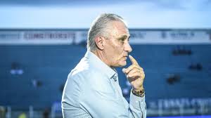 Tite diz que tem torcedor do Cruzeiro paciente com seu trabalho e rebate pergunta sobre pressão: 'Não vou responder toda hora a mesma coisa'