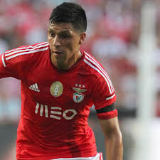 Born 22 february 1986) is an argentine professional footballer who plays as a central midfielder for ca river plate and the argentina national. Man Utd Line Up January Bid As Scouts Impressed By Benfica Star Enzo Perez Daily Star