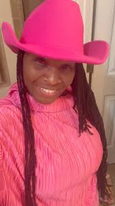 Yesterday’s 💕 Day was giving 🏇(Rodeo)…..#stylelift…..#pink #valentines  #fashionstyle #outfitinspiration