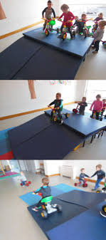 Ecole Maternelle Jeanne Lecourt Blere 37 Investir La Salle De Motricite Motricite Motricite Maternelle Classe Maternelle