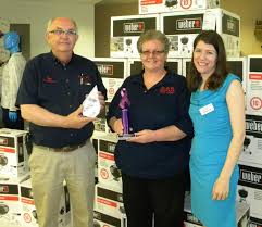 Alzheimer's Association recognizes Hocker's stores support