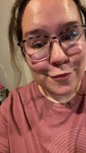 Elba Kramer's Instagram, Twitter & Facebook