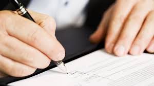 Il peut être modifié aussi bien par l'employeur que par le salarié. Votre Patron Va T Il Pouvoir Modifier Votre Contrat De Travail L Express