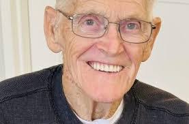 Michelle Stetson's Instagram, Twitter & Facebook