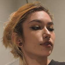 Taryn Stark's Instagram, Twitter & Facebook